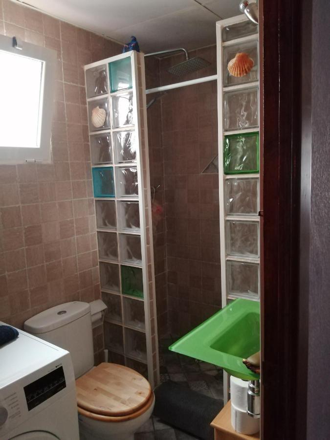 Mari, Comparto El Piso Apartment บลาเนส ภายนอก รูปภาพ
